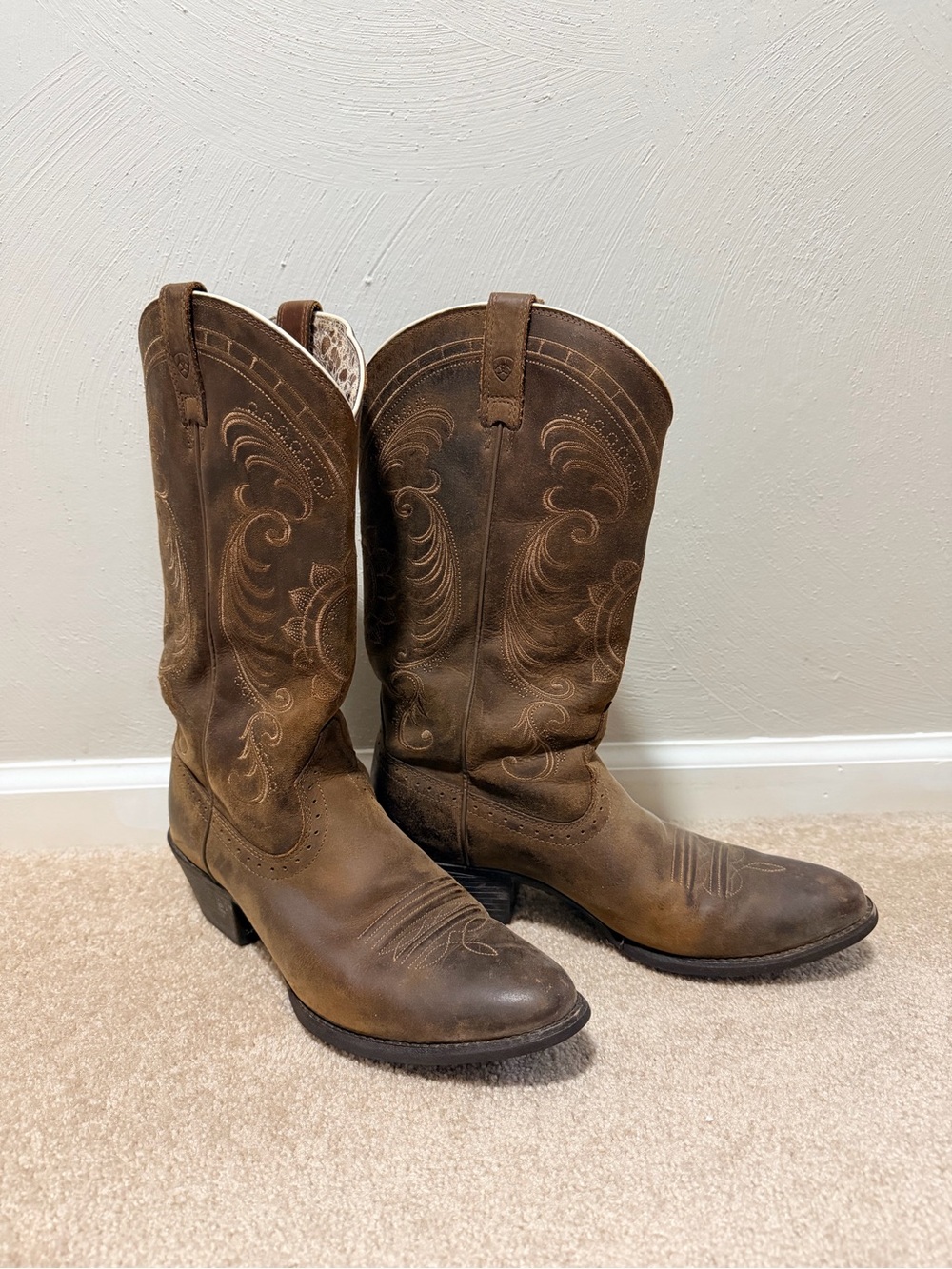 Women's Brown Ariat Cowgirl Style Leather Boots